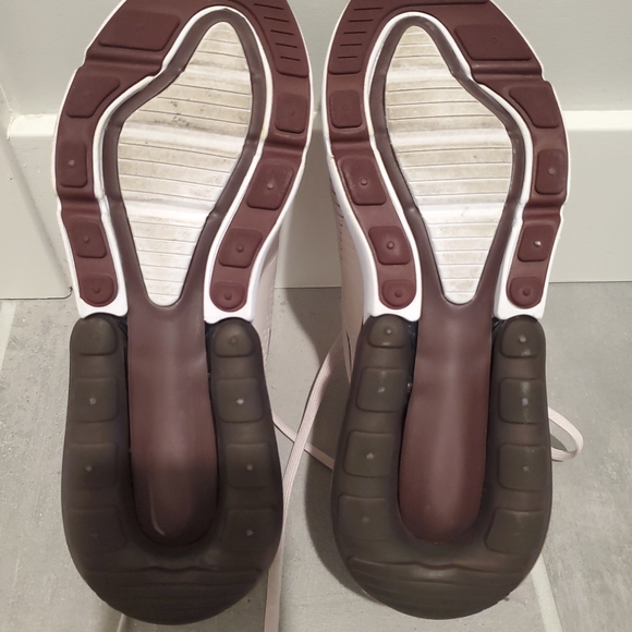 Like New Nike Women's Air Max 270 in Mauve and Burgundy. Size 8. #SW - Picture 11 of 11